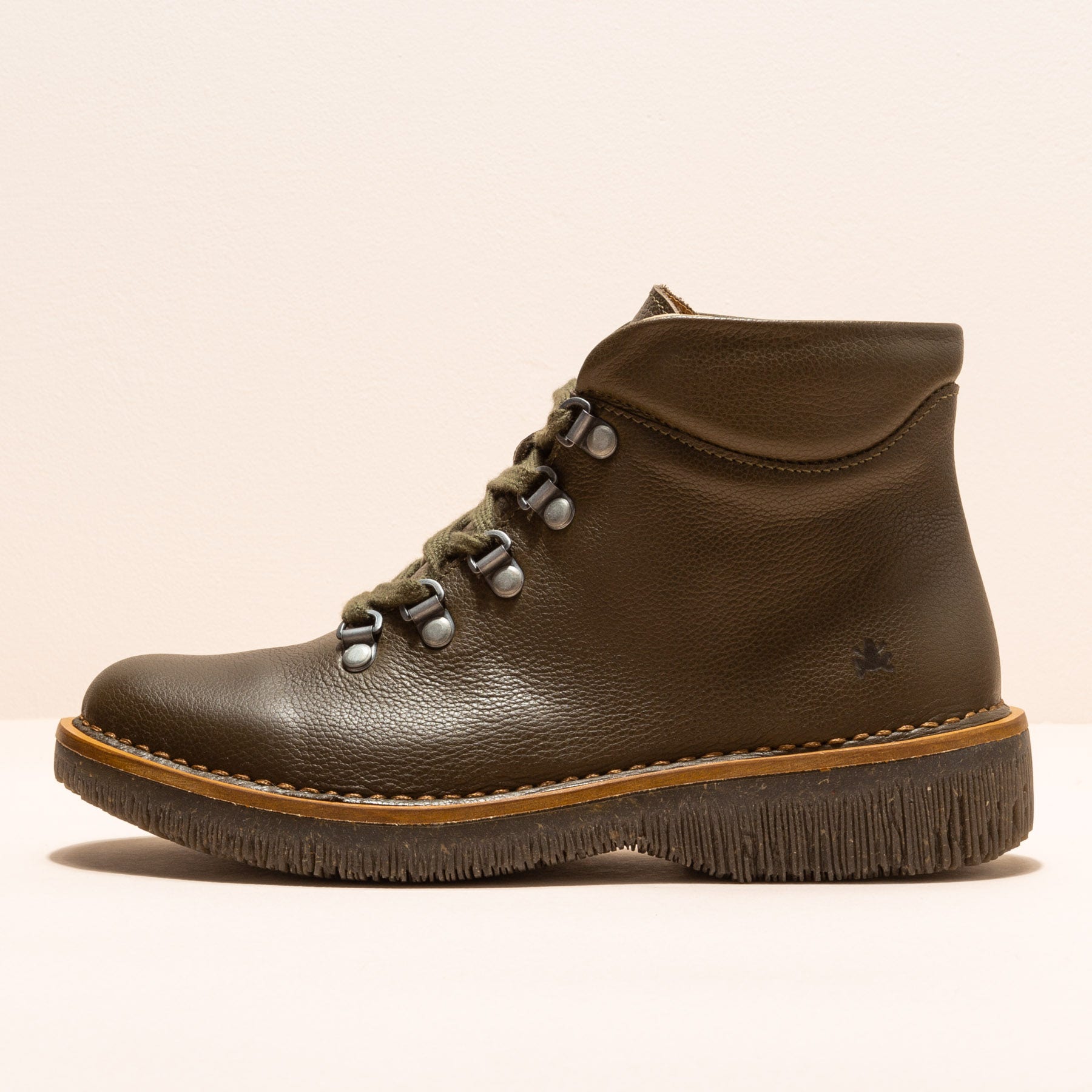 El naturalista boots australia store