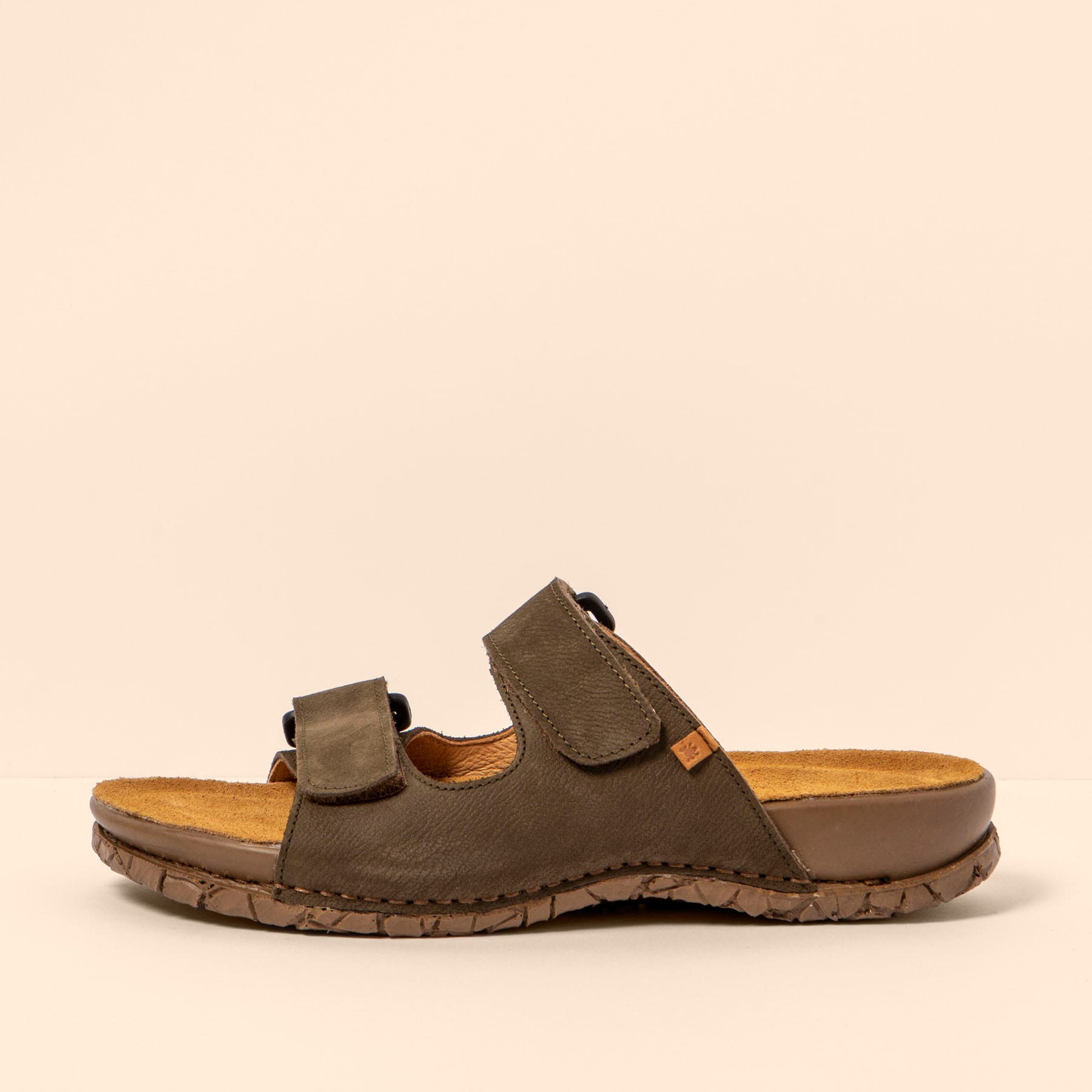 El Naturalista New Collection Calzado Sostenible de Dise o y